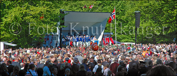 17. Mai - Bkeskogen i Larvik -  Foto: Knut Ekanger
